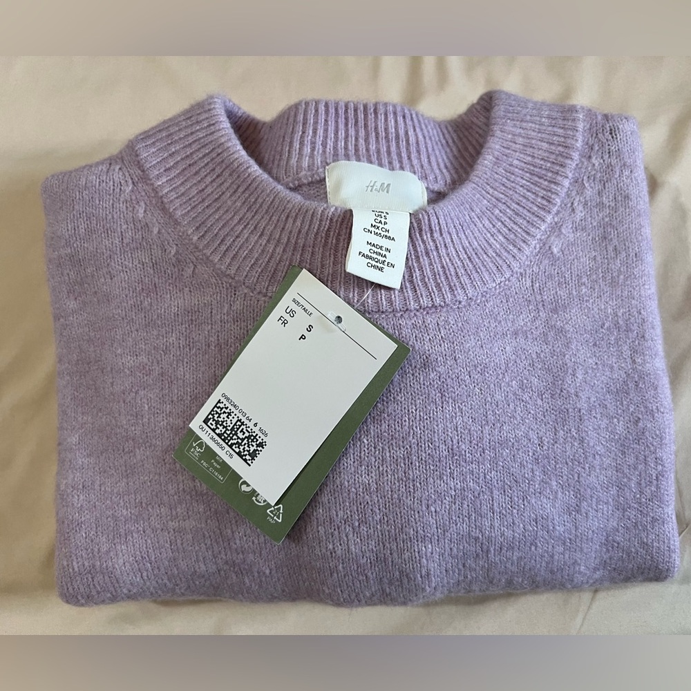 KNIT SWEATER brand new